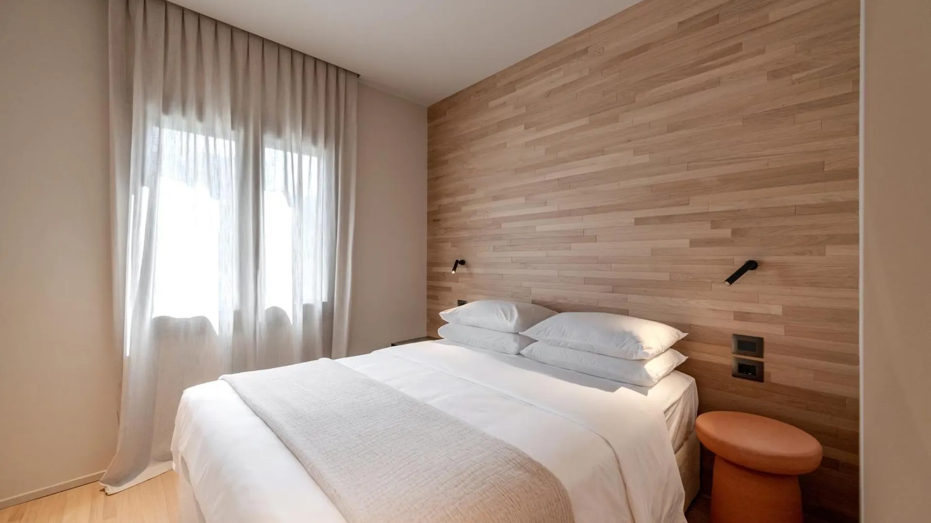 Alma Suites Lido di Jesolo 0*,  Italy